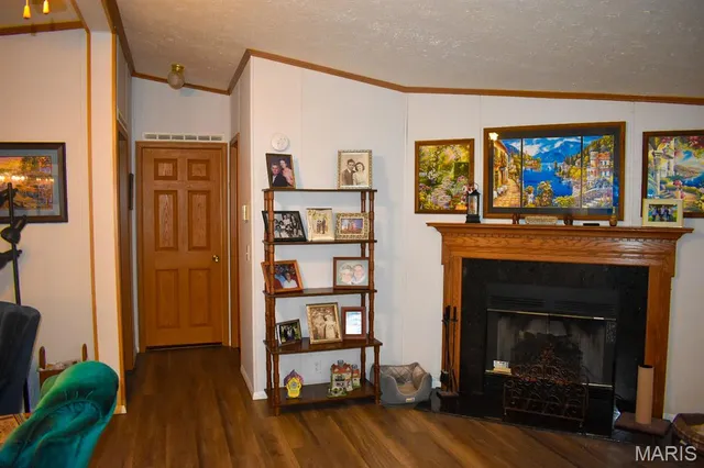 $245,900 | 13908 Maries Road 616, Vienna, MO 65582