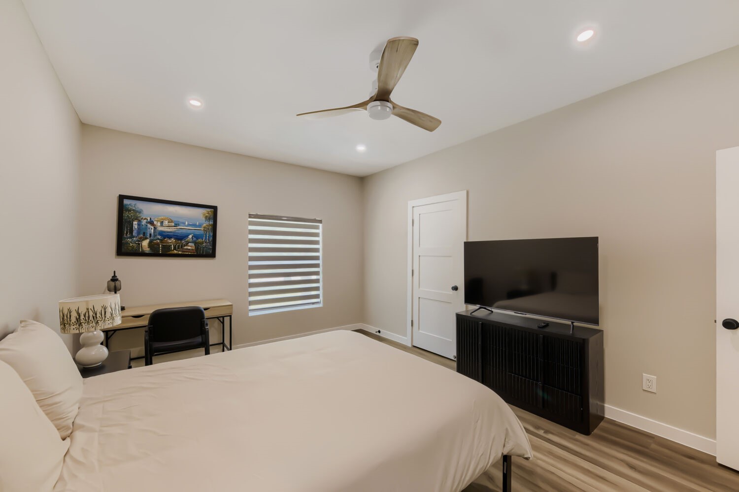 8815 Sharpview Drive Houston, TX 77036 - Photo 16 of 33