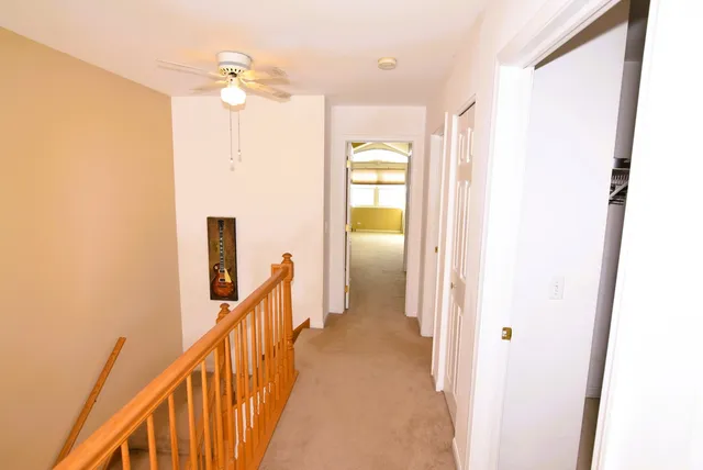 $252,000 | 939 Mesa Drive, Lake In The Hills, IL 60156