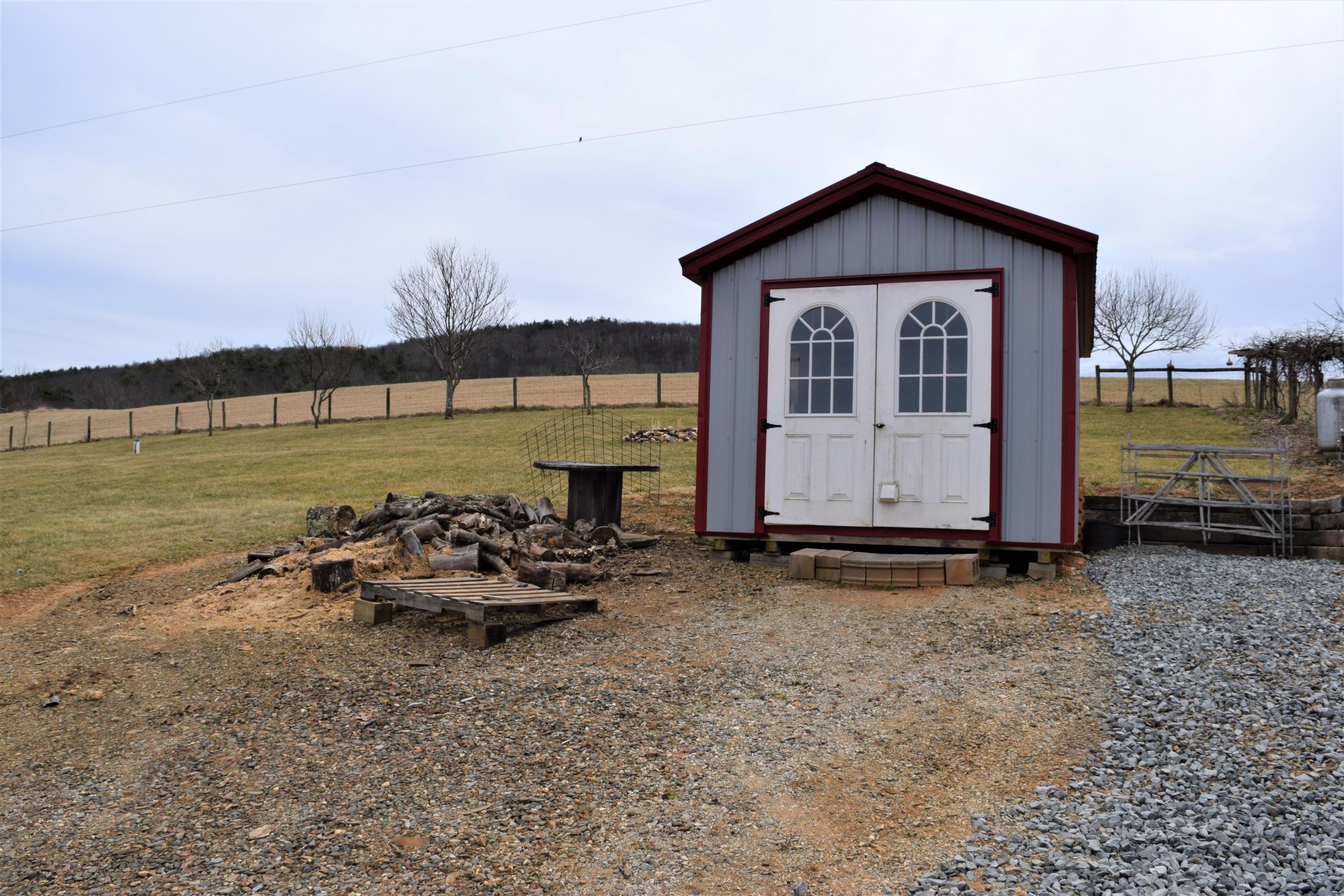 144 Weeks Road Northwest Floyd, VA 24091 - Photo 4 of 19 a view of a house with wooden floor