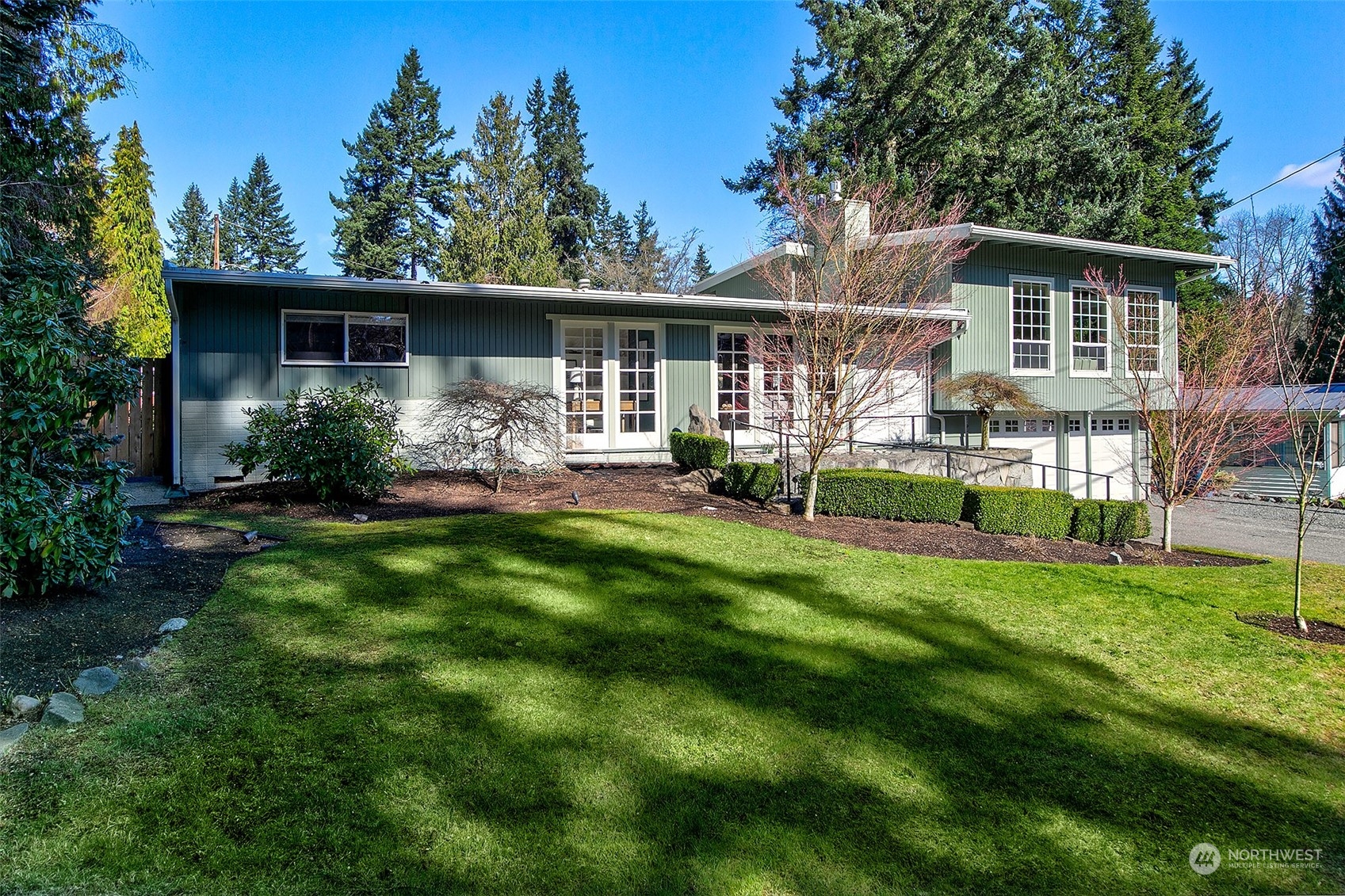 717 15th Street Southwest Edmonds, WA 98020 - Photo 1 of 33 Gallery Image 1