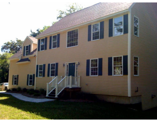 7 Chipaway Road Freetown, MA 02717 - Photo 2 of 10 Gallery Image 2