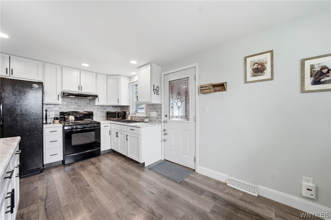 910 Girdle Road East Aurora, NY 14052 - Photo 4 of 39