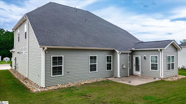 $492,500 | 726 Oak Hill Lane, Belton, SC 29627