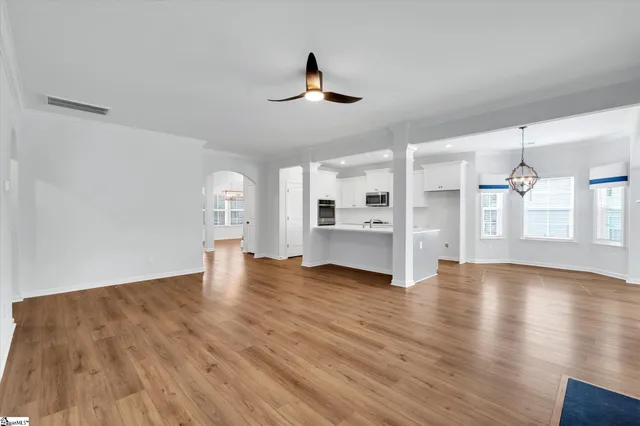 $492,500 | 726 Oak Hill Lane, Belton, SC 29627