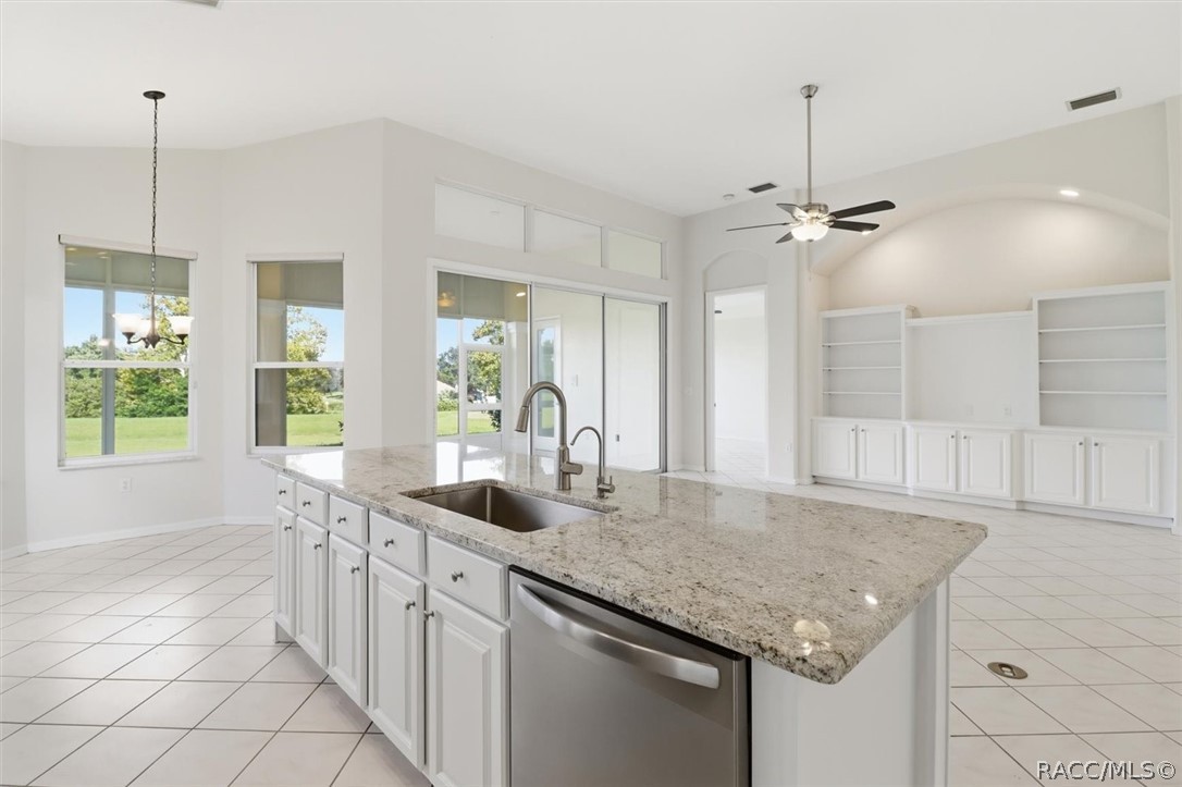51 West Doerr Path Hernando, FL 34442 - Photo 12 of 47 Gallery Image 12