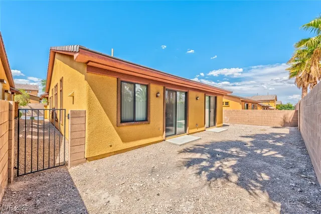 $1,795 | 9109 Fusion Drive, Las Vegas, NV 89129