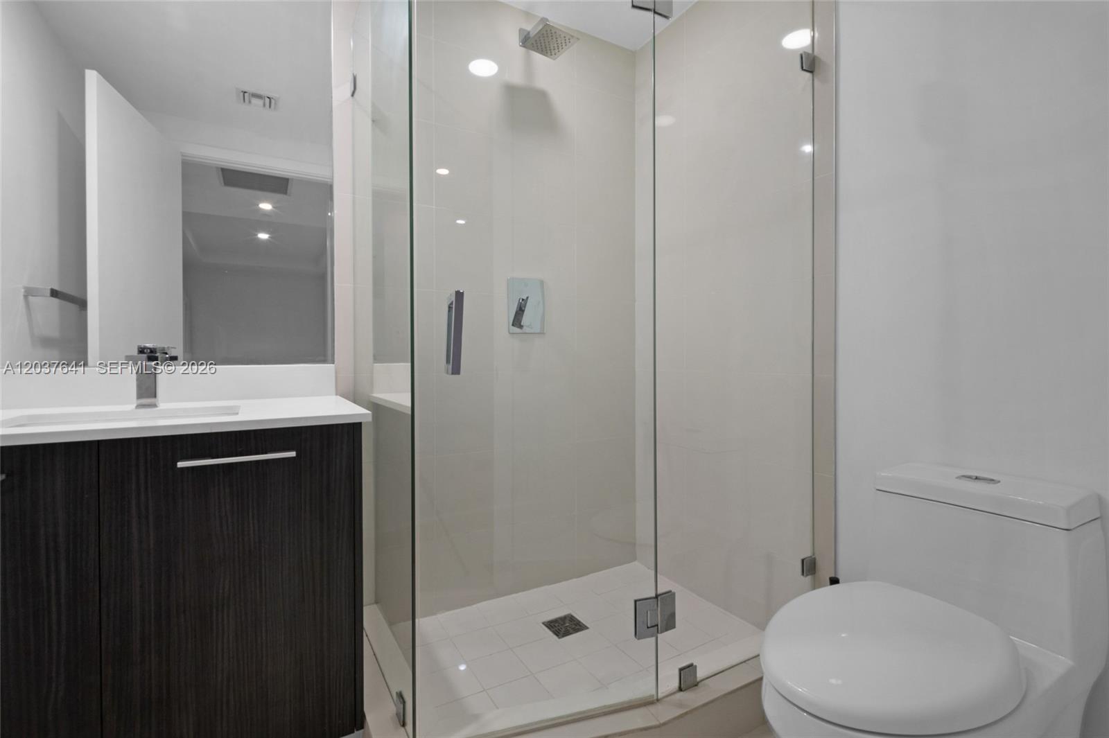 45 Southwest 9th Street, Unit 2305 Miami, FL 33130 - Photo 16 of 16