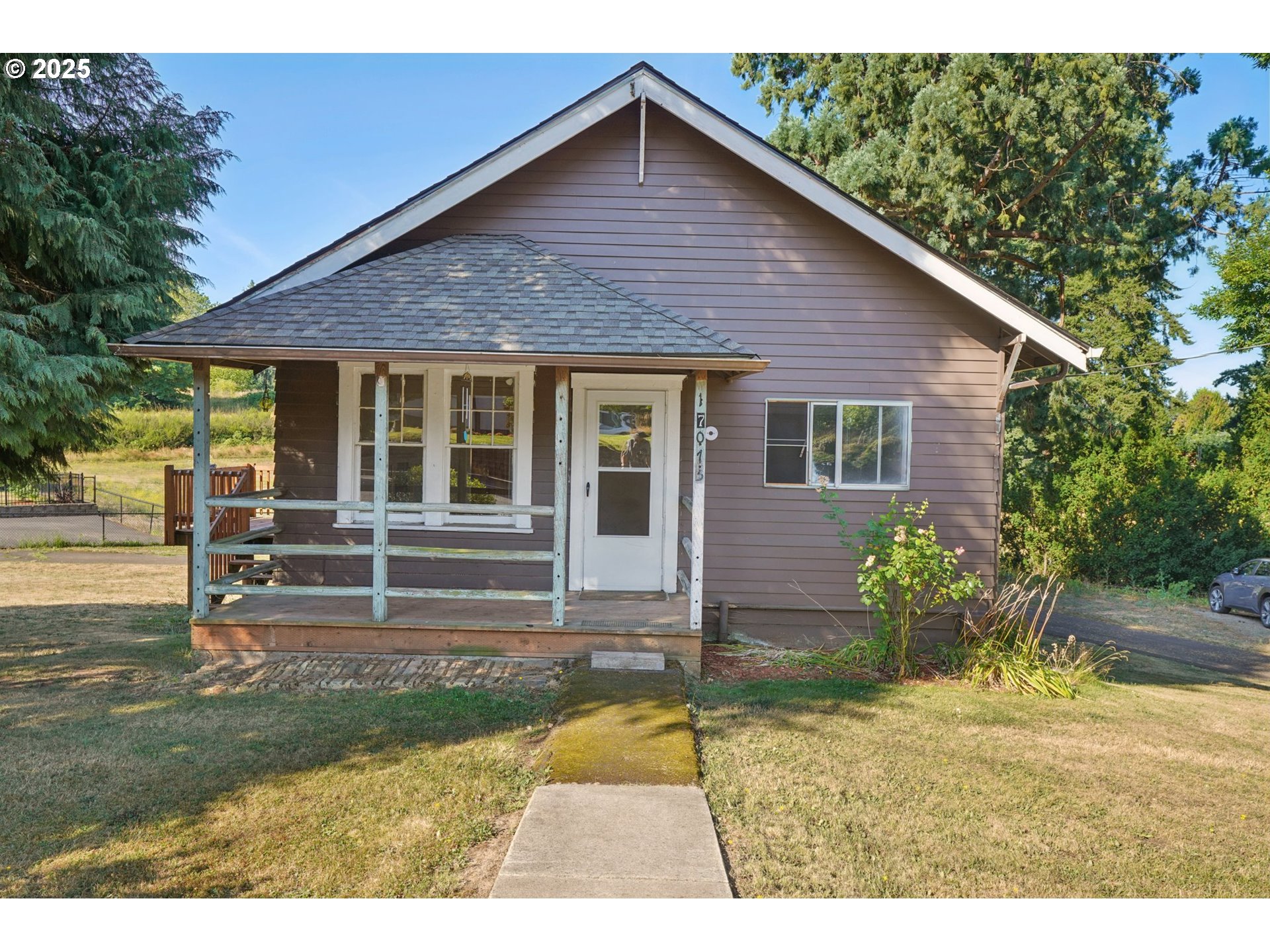 17075 Bluff Road Sandy, OR 97055 - Photo 1 of 32 Gallery Image 1