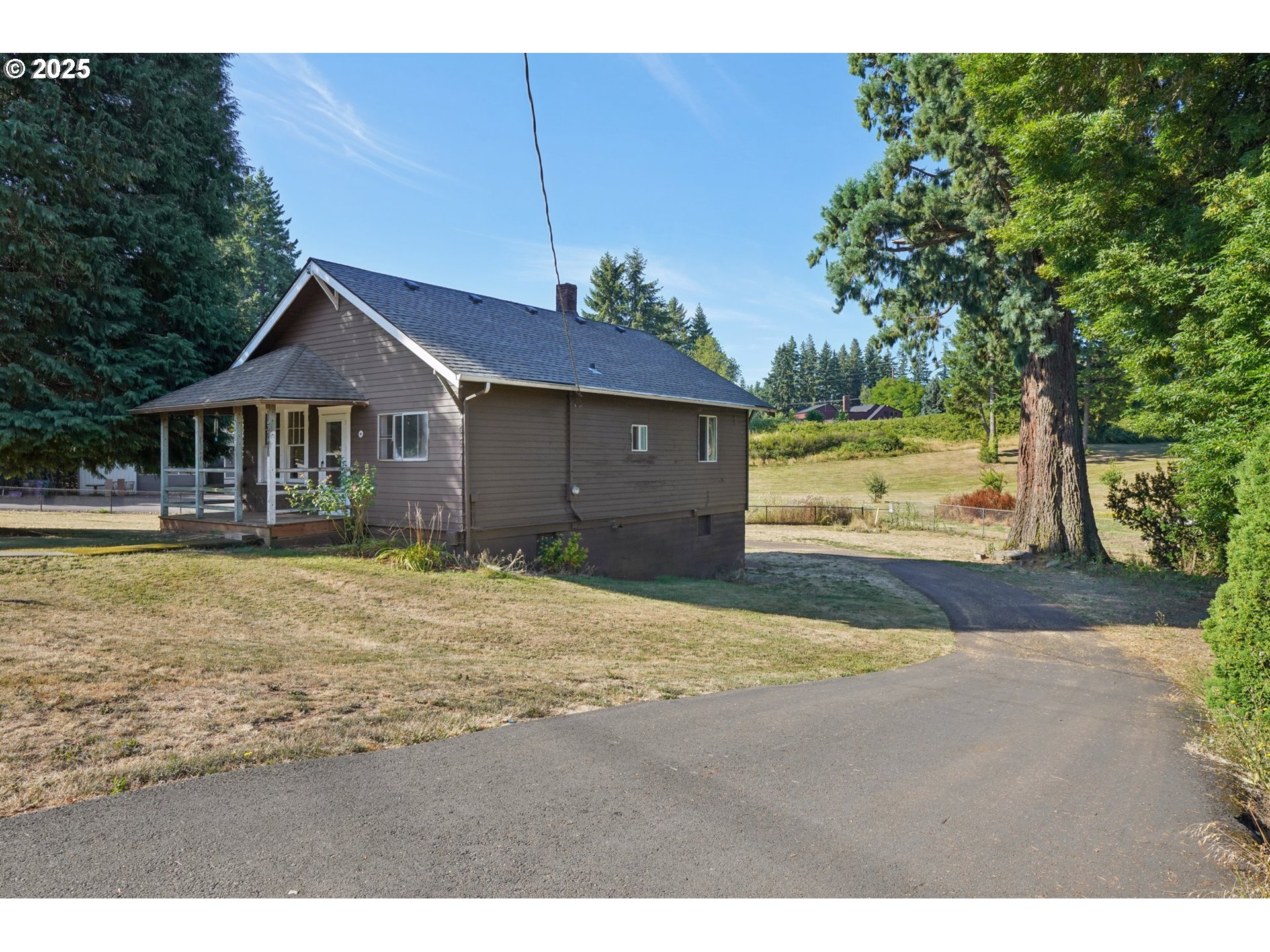 17075 Bluff Road Sandy, OR 97055 - Photo 3 of 32 Gallery Image 3