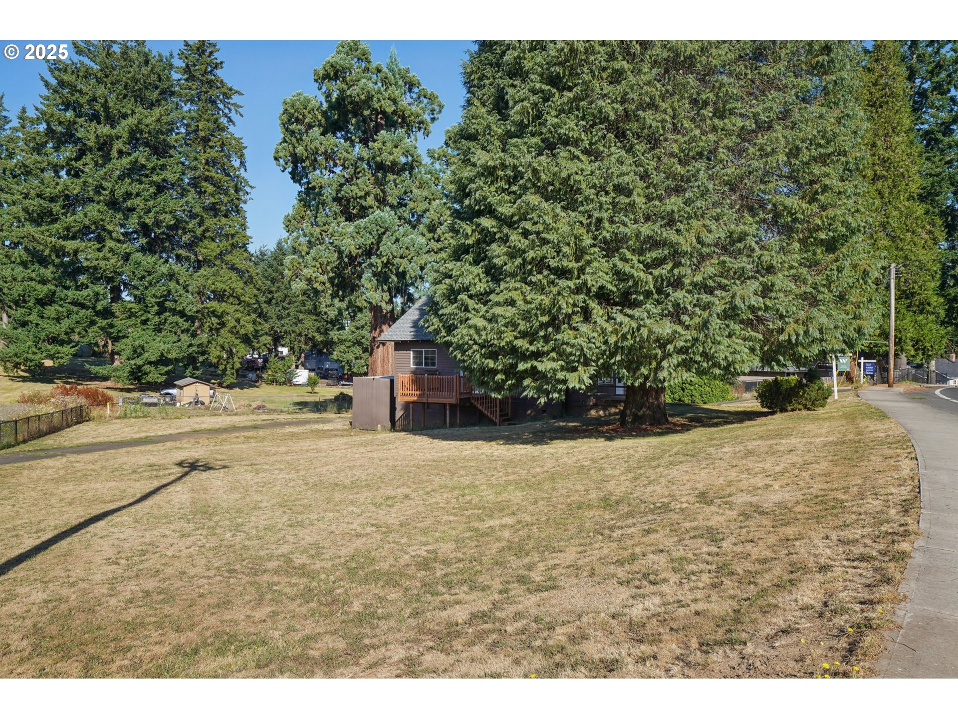 17075 Bluff Road Sandy, OR 97055 - Photo 4 of 32 Gallery Image 4