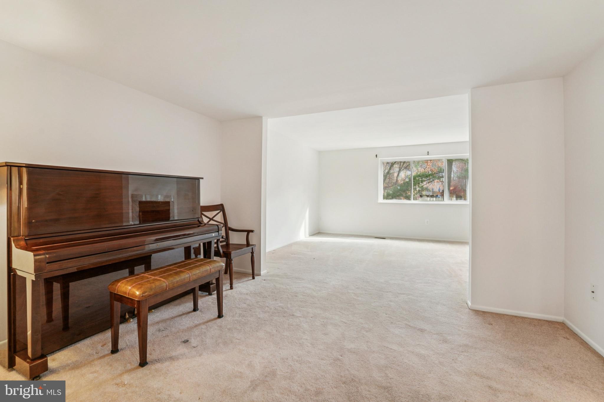 10637 High Beam Court Columbia, MD 21044 - Photo 8 of 30