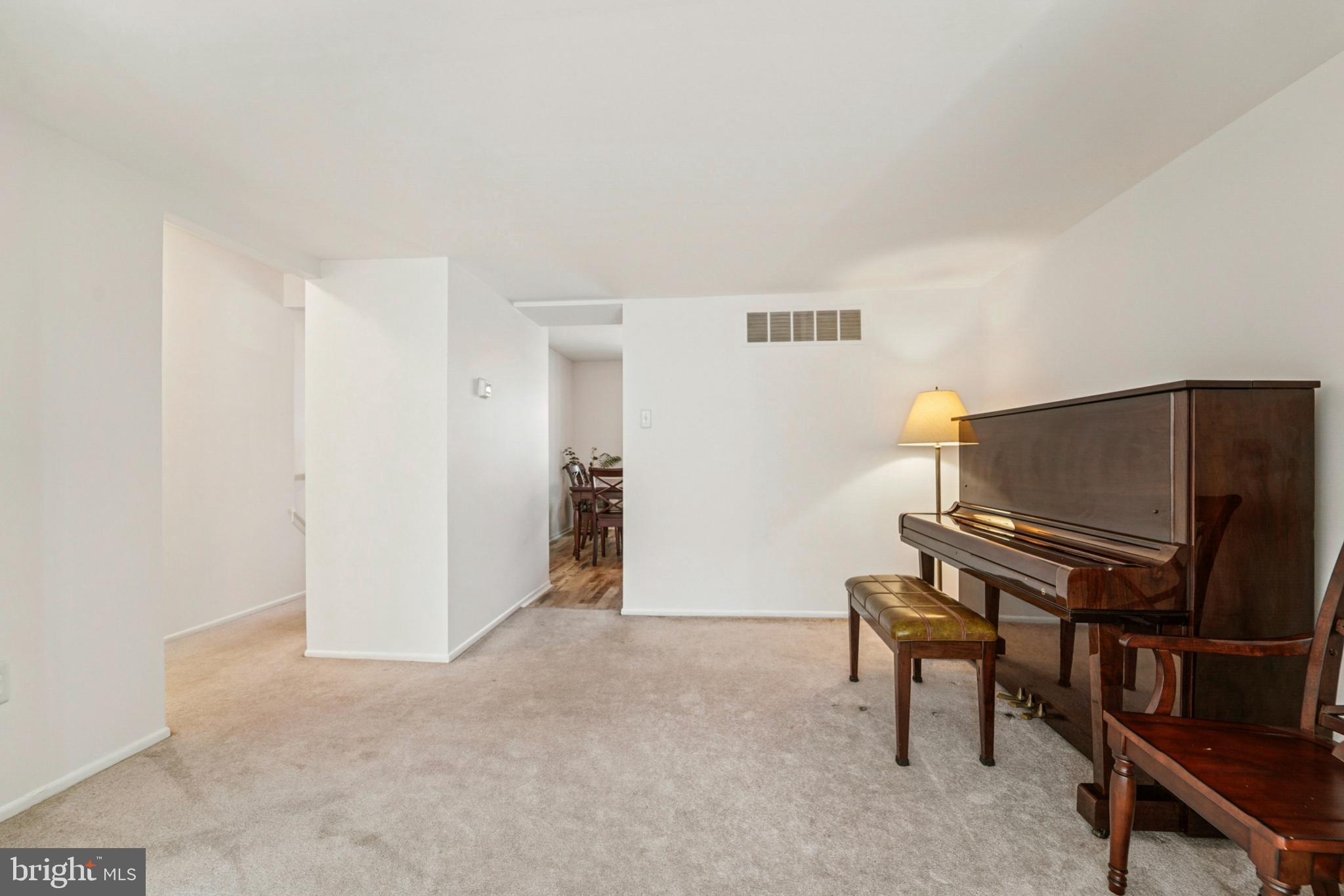 10637 High Beam Court Columbia, MD 21044 - Photo 10 of 30