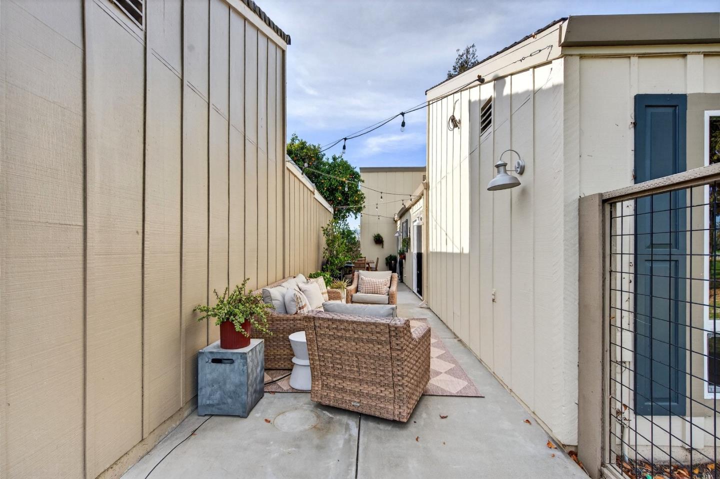 300 Ridgemark Drive Hollister, CA 95023 - Photo 21 of 27