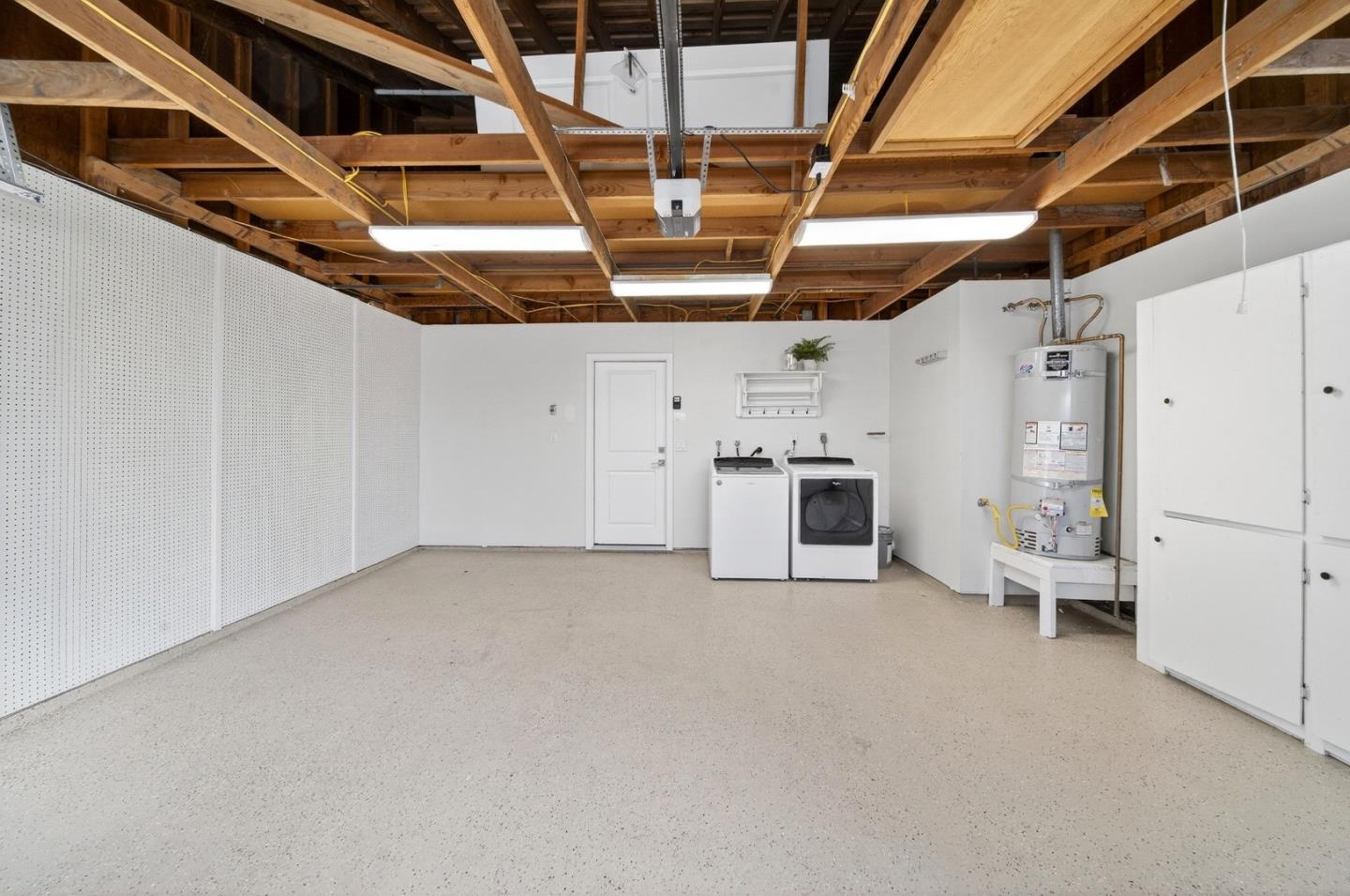 300 Ridgemark Drive Hollister, CA 95023 - Photo 23 of 27