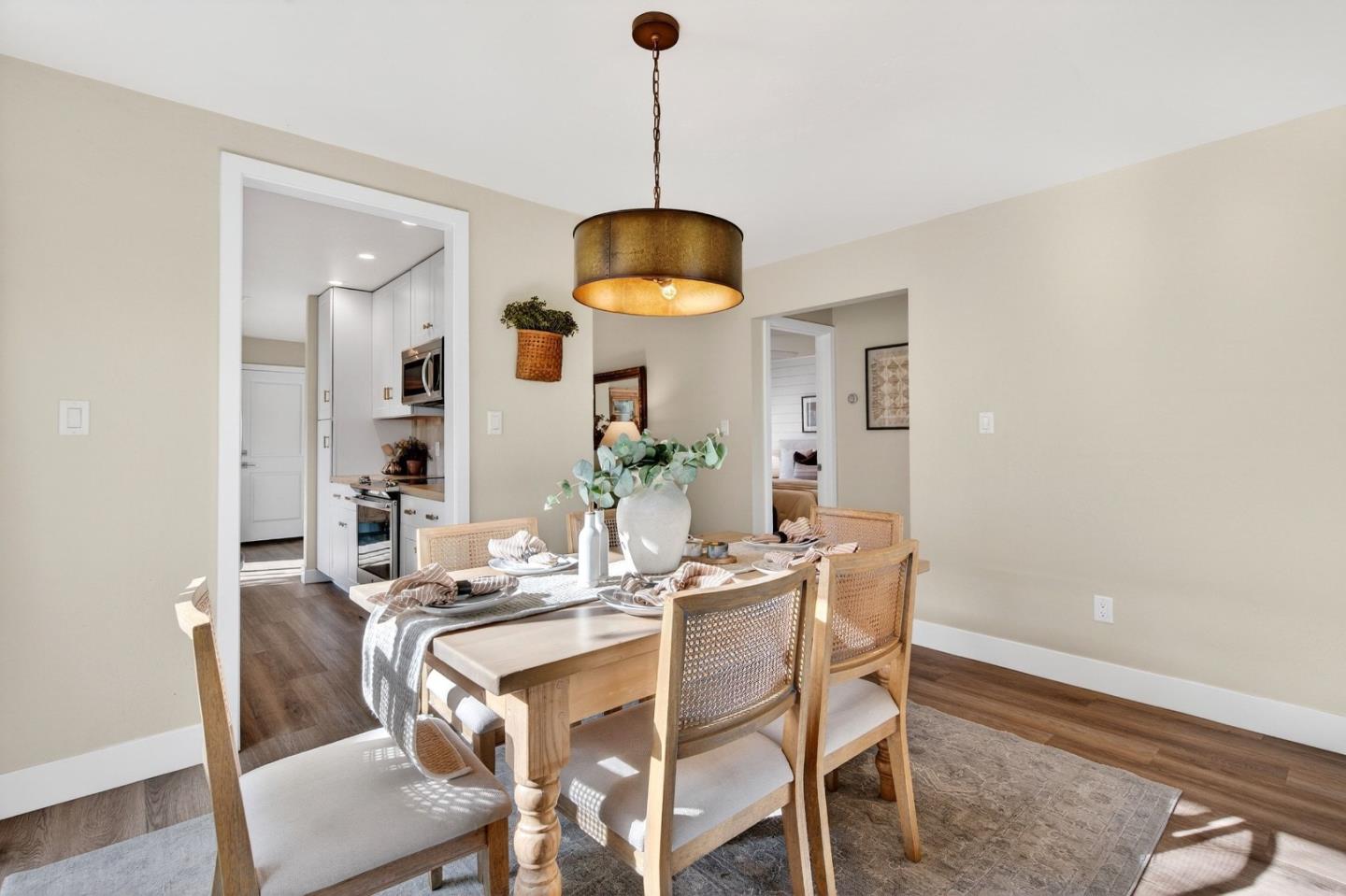 300 Ridgemark Drive Hollister, CA 95023 - Photo 9 of 27