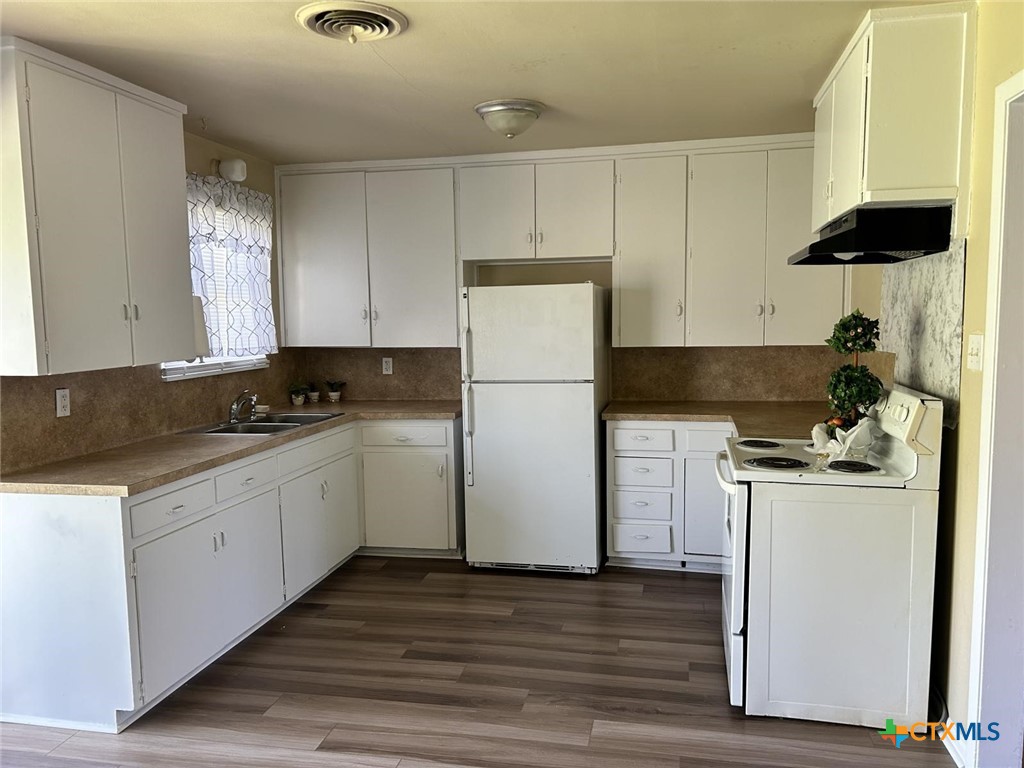 1317 Zephyr Road Killeen, TX 76541 - Photo 5 of 9