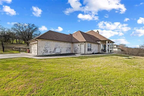 $717,997 | 128 Remuda Court East, Fort Worth, TX 76108
