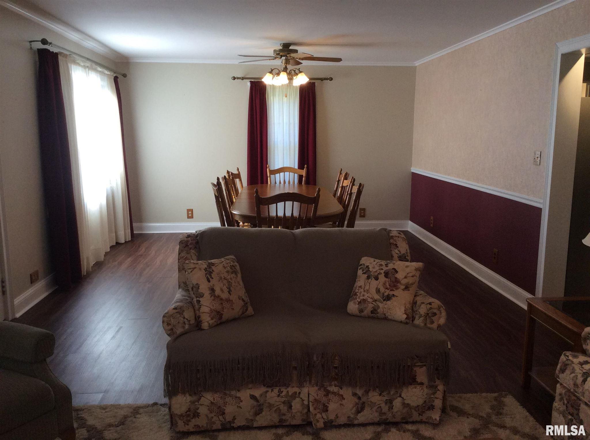 305 West Reed Street Benton, IL 62812 - Photo 17 of 50