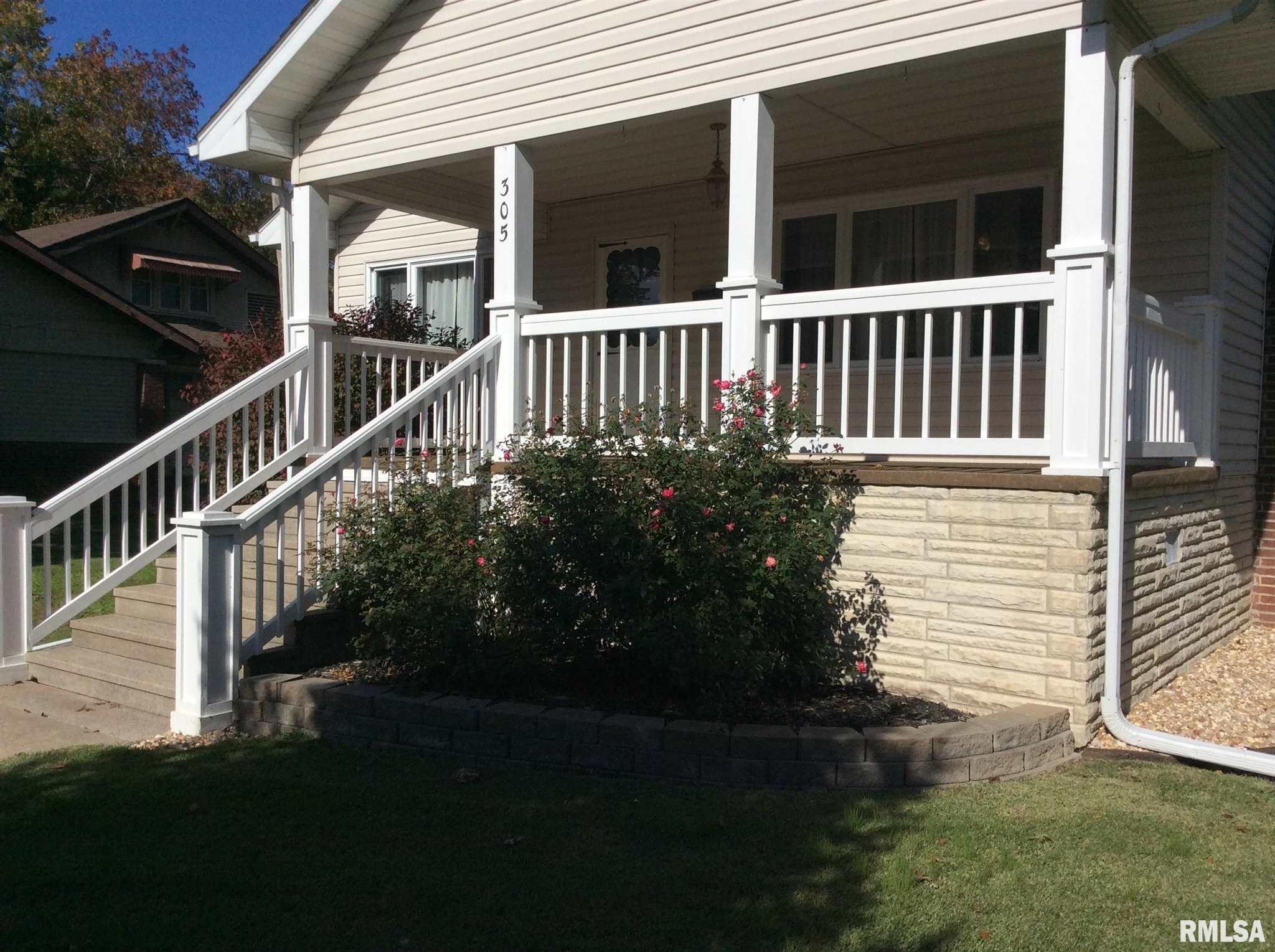 305 West Reed Street Benton, IL 62812 - Photo 3 of 50