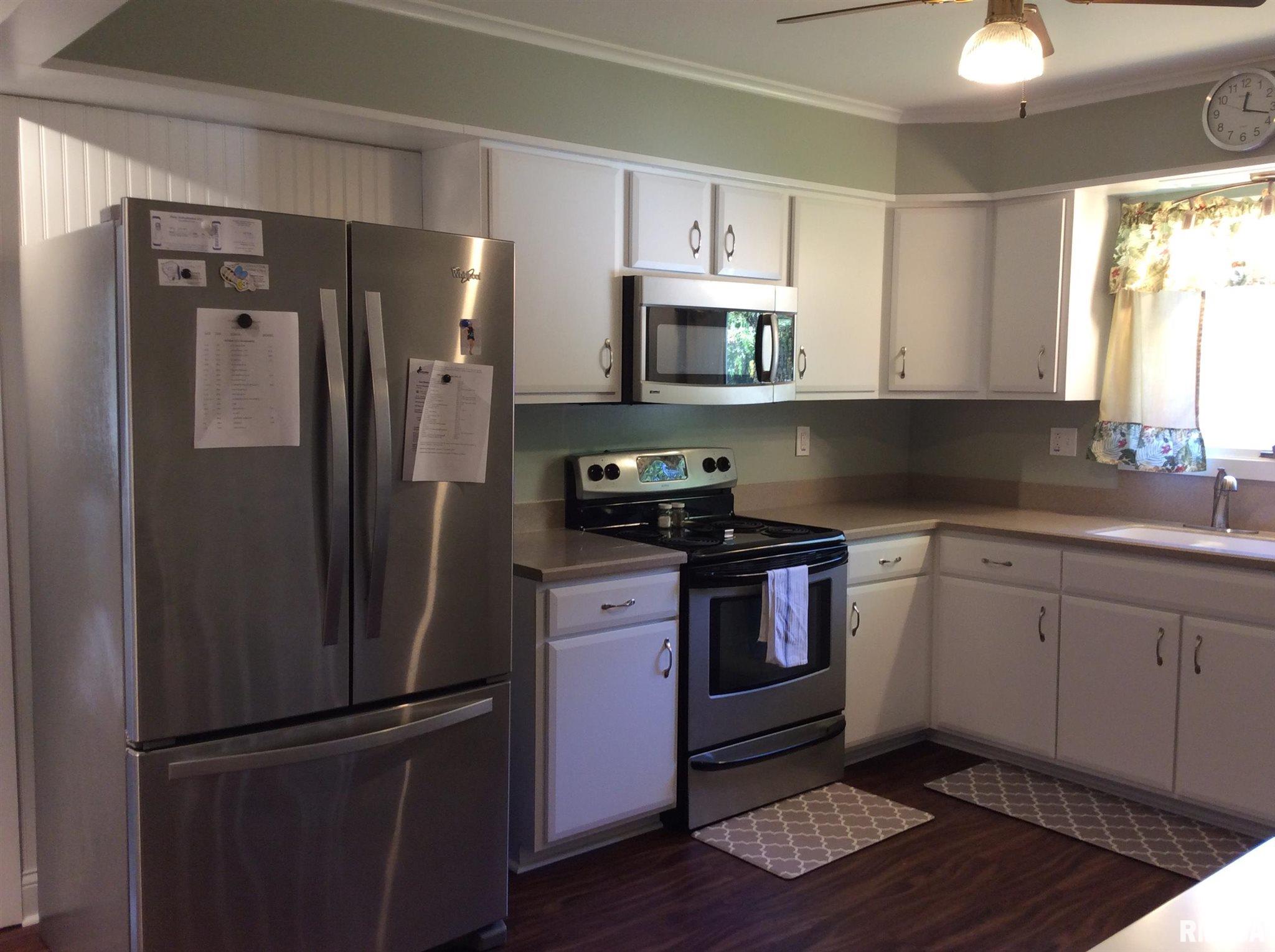 305 West Reed Street Benton, IL 62812 - Photo 21 of 50