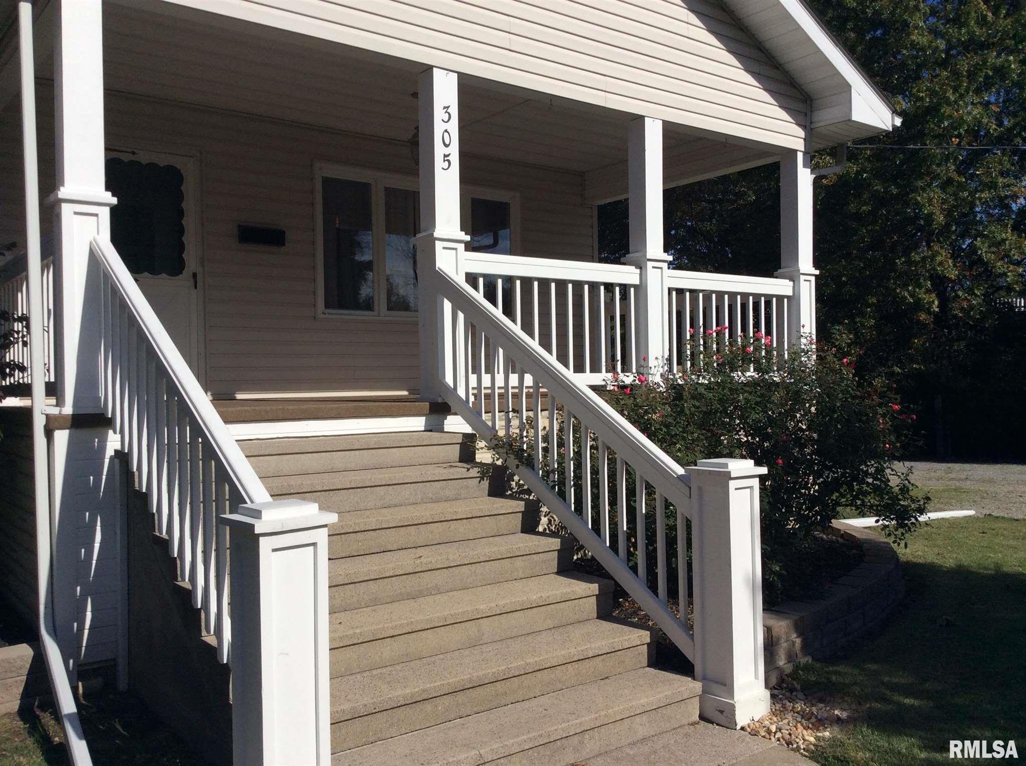 305 West Reed Street Benton, IL 62812 - Photo 4 of 50
