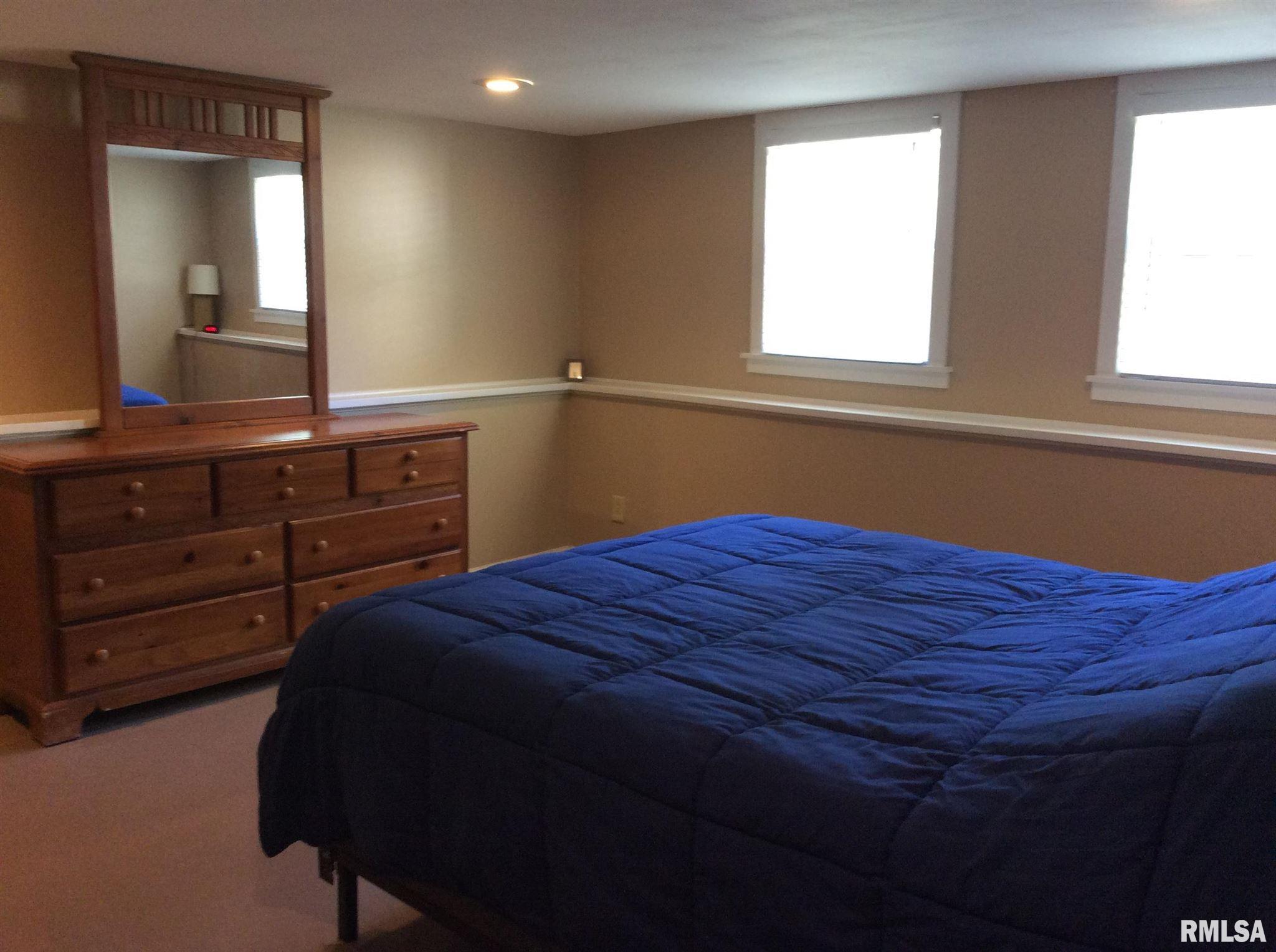 305 West Reed Street Benton, IL 62812 - Photo 38 of 50