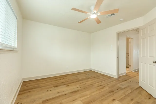 $1,500 | 2305 55th Street, Unit 4, Galveston, TX 77551