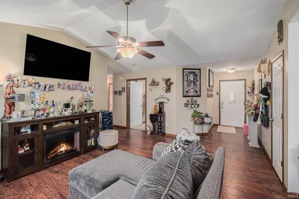 $348,000 | 2355 Redspire Boulevard, Goshen, IN 46526