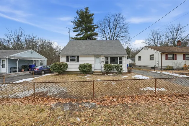 $259,900 | 27 Nokomis Street, Springfield, MA 01111
