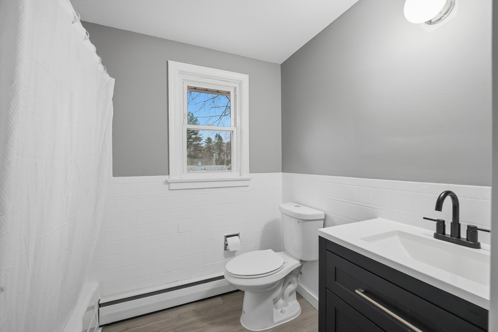 27 Nokomis Street Springfield, MA 01111 - Photo 13 of 26