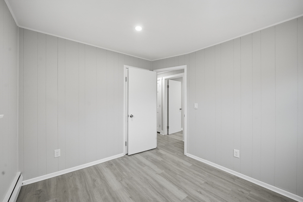 27 Nokomis Street Springfield, MA 01111 - Photo 17 of 26