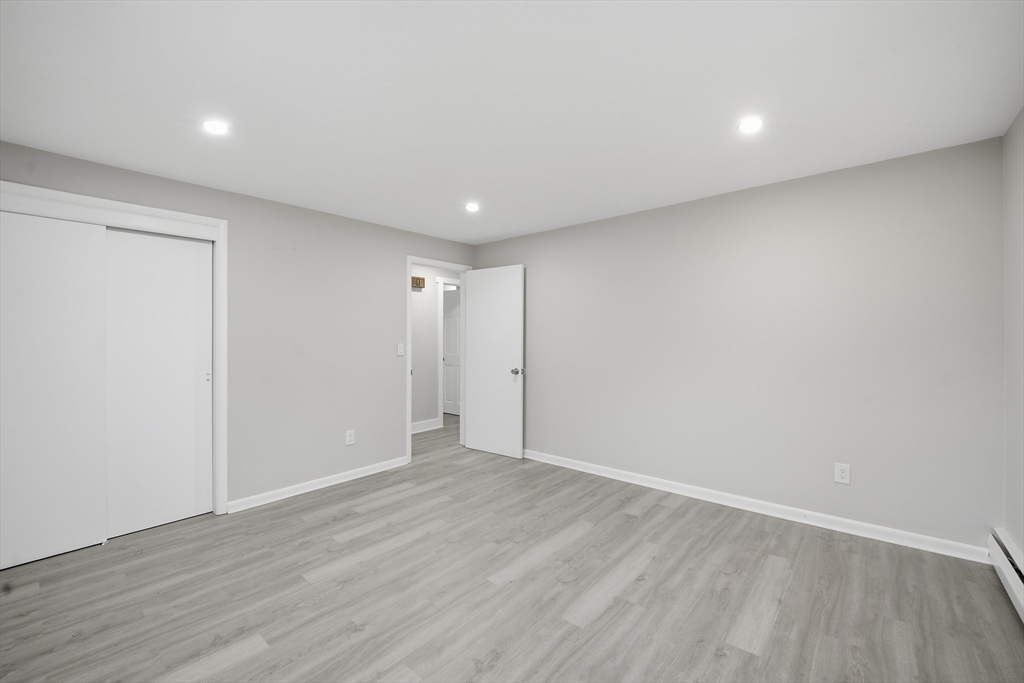 27 Nokomis Street Springfield, MA 01111 - Photo 21 of 26