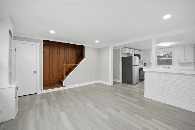 $259,900 | 27 Nokomis Street, Springfield, MA 01111