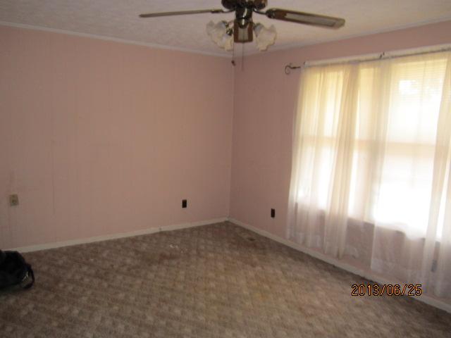 986 Pack Road White Bluff, TN 37187 - Photo 4 of 7 living room