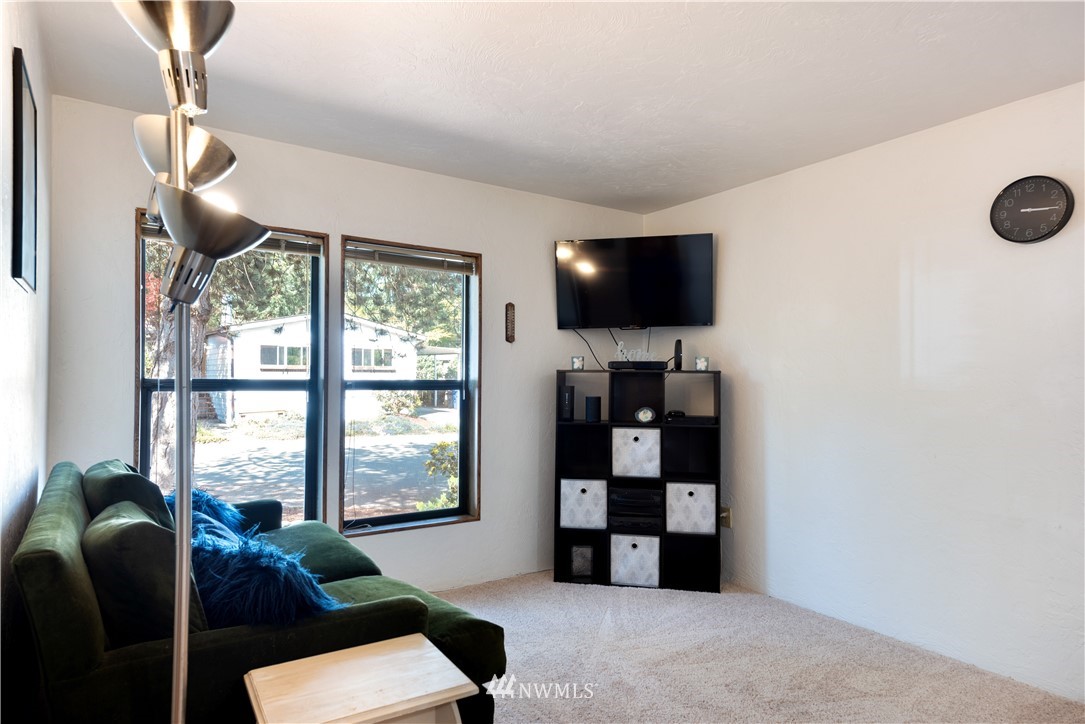 12627 Northeast 199th Street Bothell, WA 98011 - Photo 8 of 16 Gallery Image 8