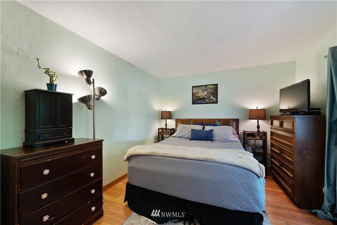 12627 Northeast 199th Street Bothell, WA 98011 - Photo 9 of 16 Gallery Image 9