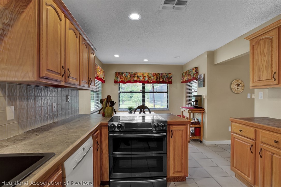 4336 Duffer Loop Sebring, FL 33872 - Photo 10 of 36 Gallery Image 10
