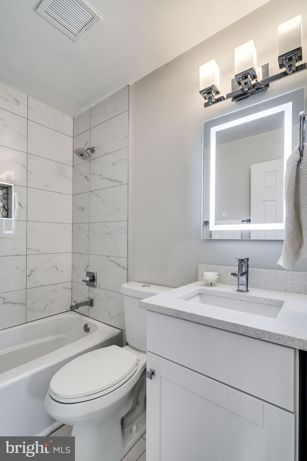 4518 Gage Road Alexandria, VA 22309 - Photo 22 of 33 Spa like soaking bath tub, LED mirror