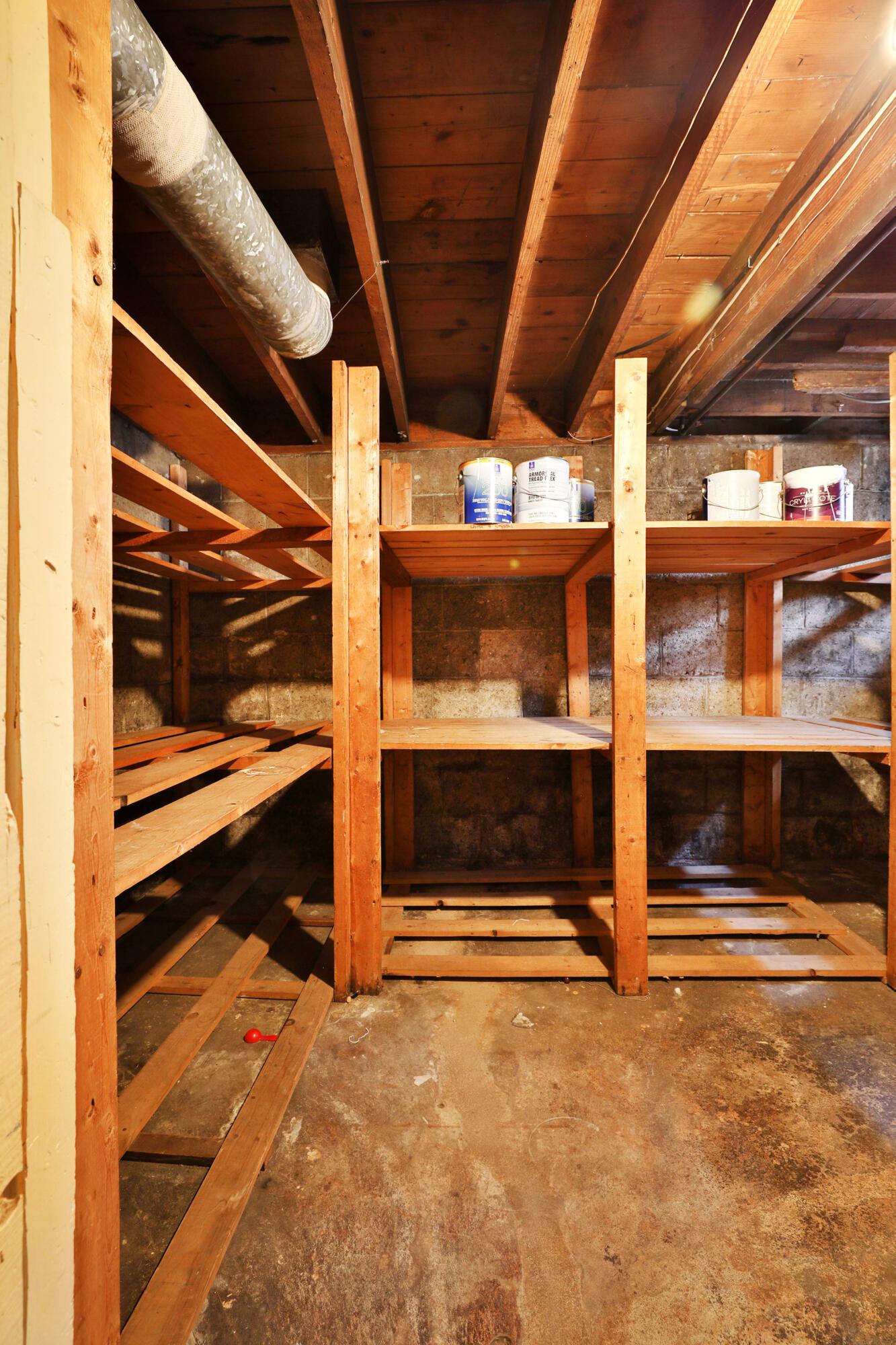 137 North Cassingham Road Columbus, OH 43209 - Photo 41 of 47 Basement
