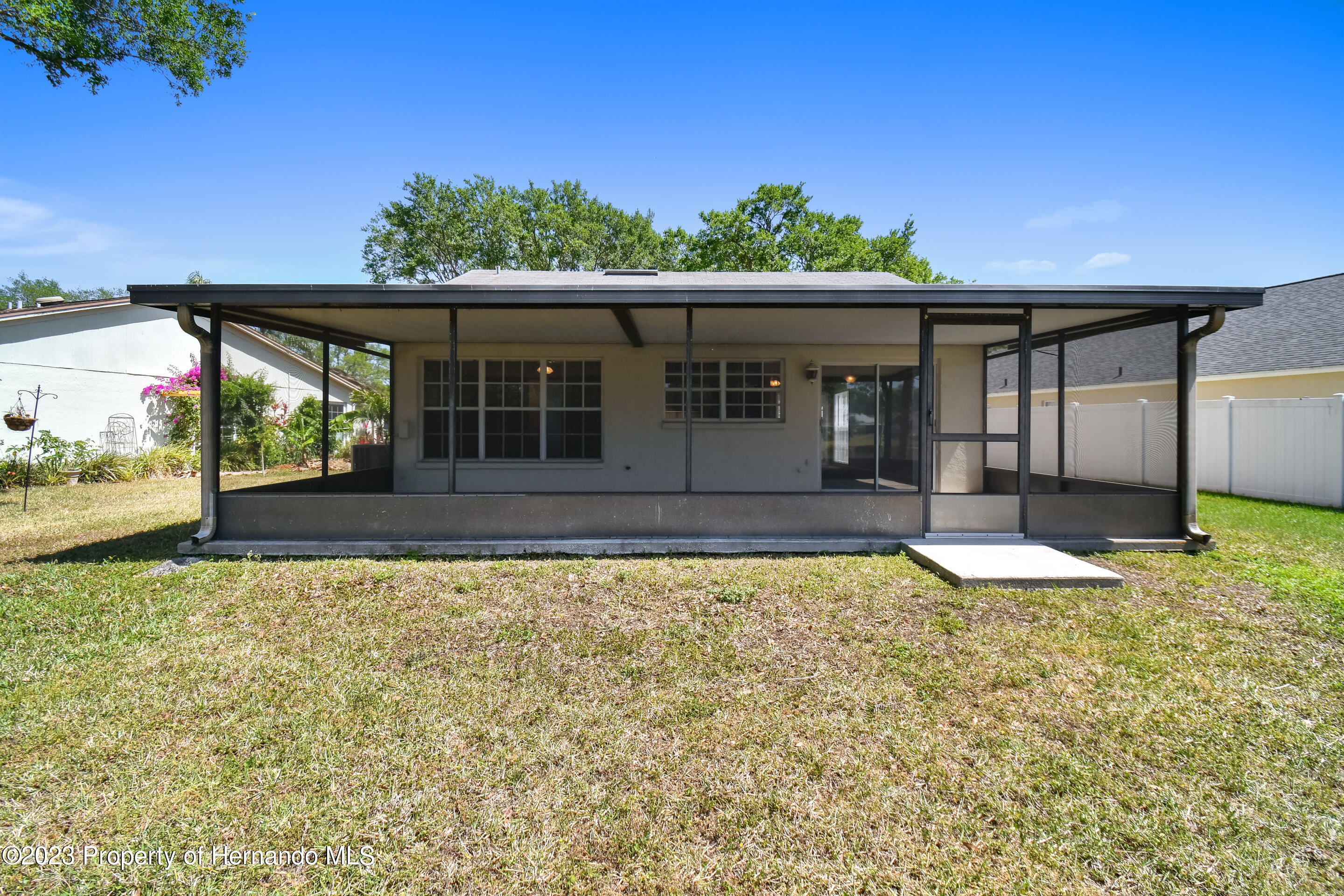 1735 Elk Spring Drive Brandon, FL 33511 - Photo 35 of 49 front view of a house with a yard