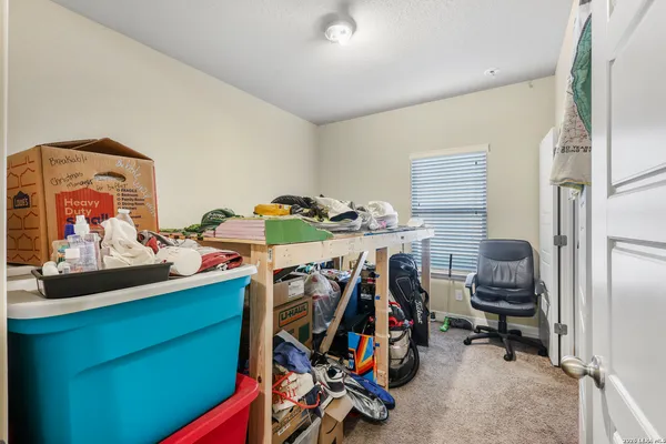 $300,000 | 731 Morgans, New Braunfels, TX 78130