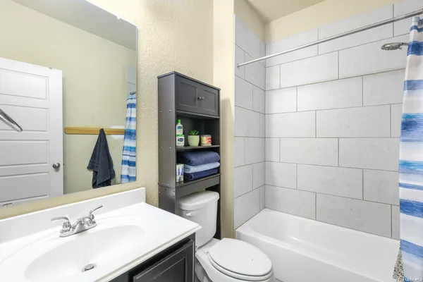 $300,000 | 731 Morgans, New Braunfels, TX 78130
