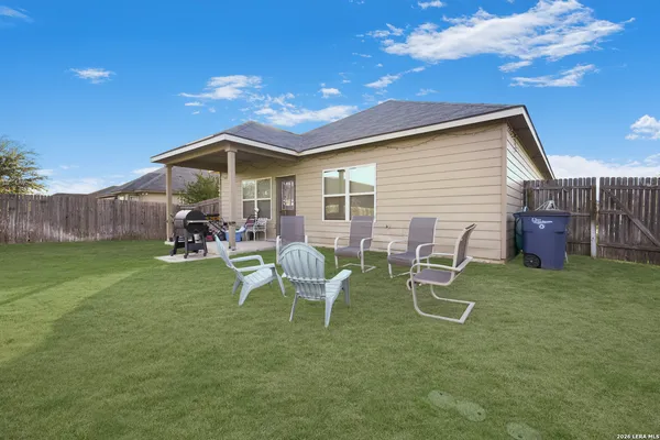 $300,000 | 731 Morgans, New Braunfels, TX 78130