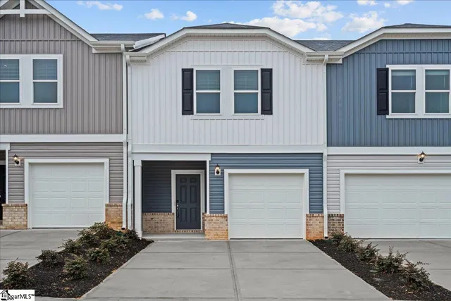 $259,900 | 107 Pleasure Lane, Taylors, SC 29687