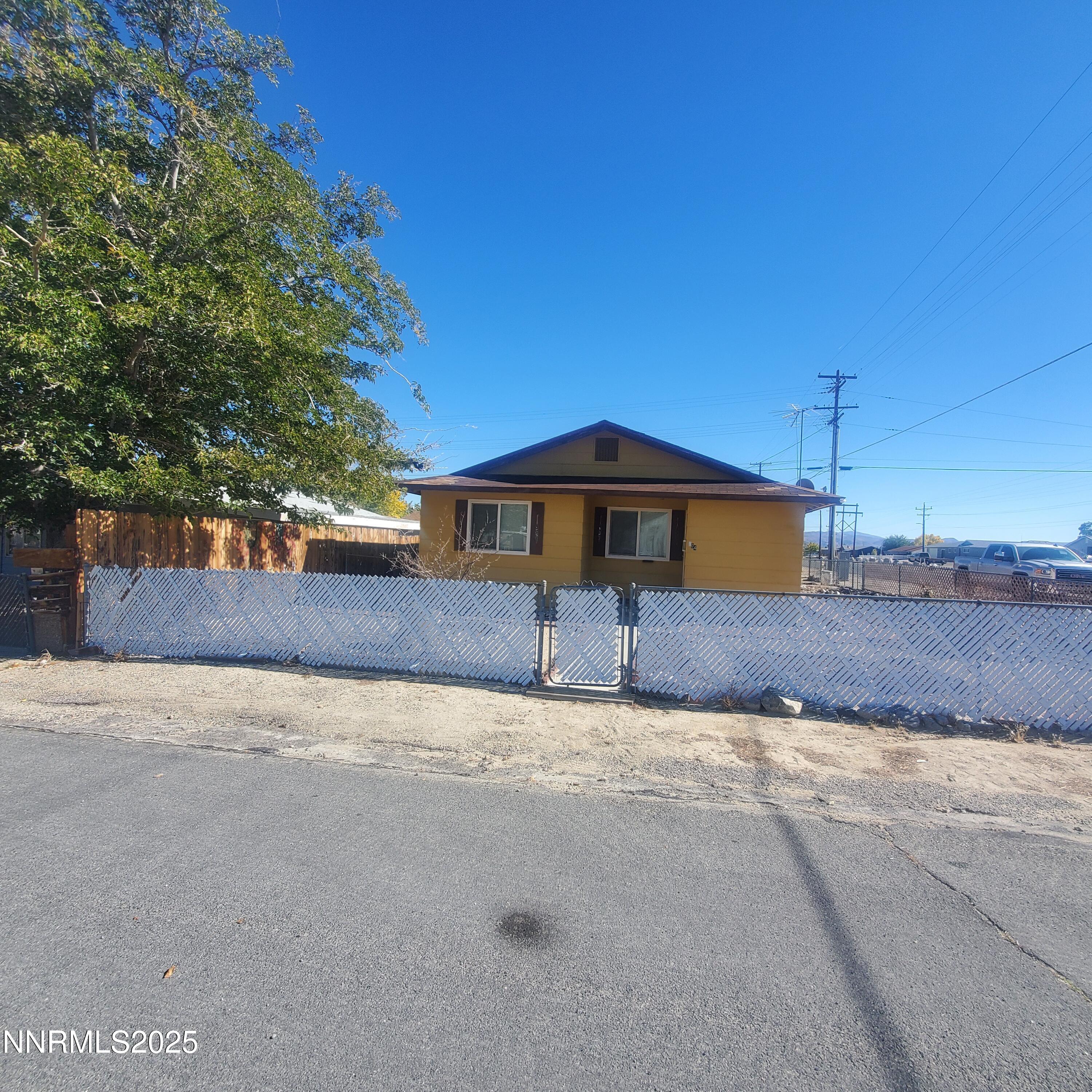 104 F Street Hawthorne, NV 89415 - Photo 2 of 17 104 F st front door view