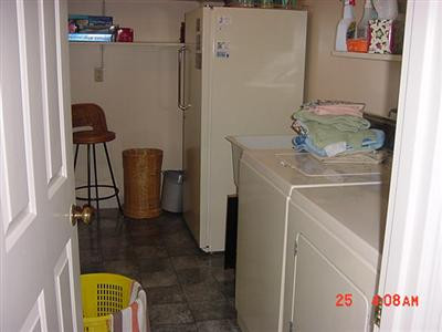1693 Bahama Road Lexington, KY 40509 - Photo 10 of 30 oversized laundry room.