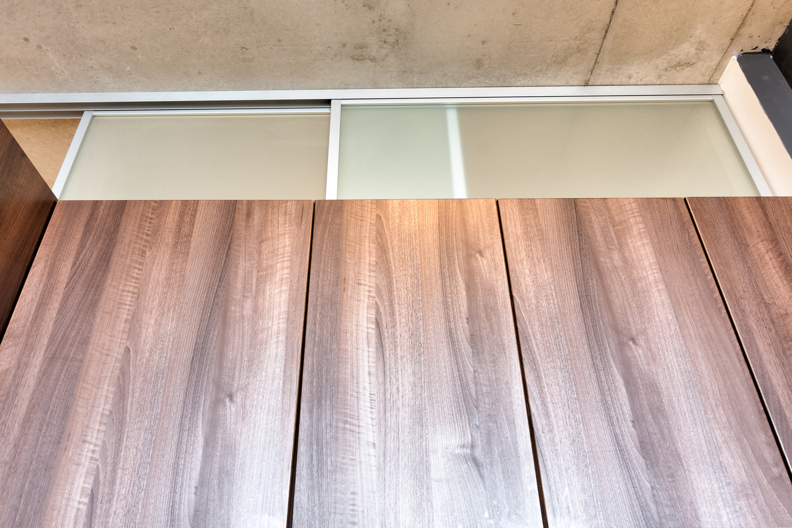 235 West Van Buren Street, Unit 3011 Chicago, IL 60607 - Photo 30 of 30 a close view of wooden floor