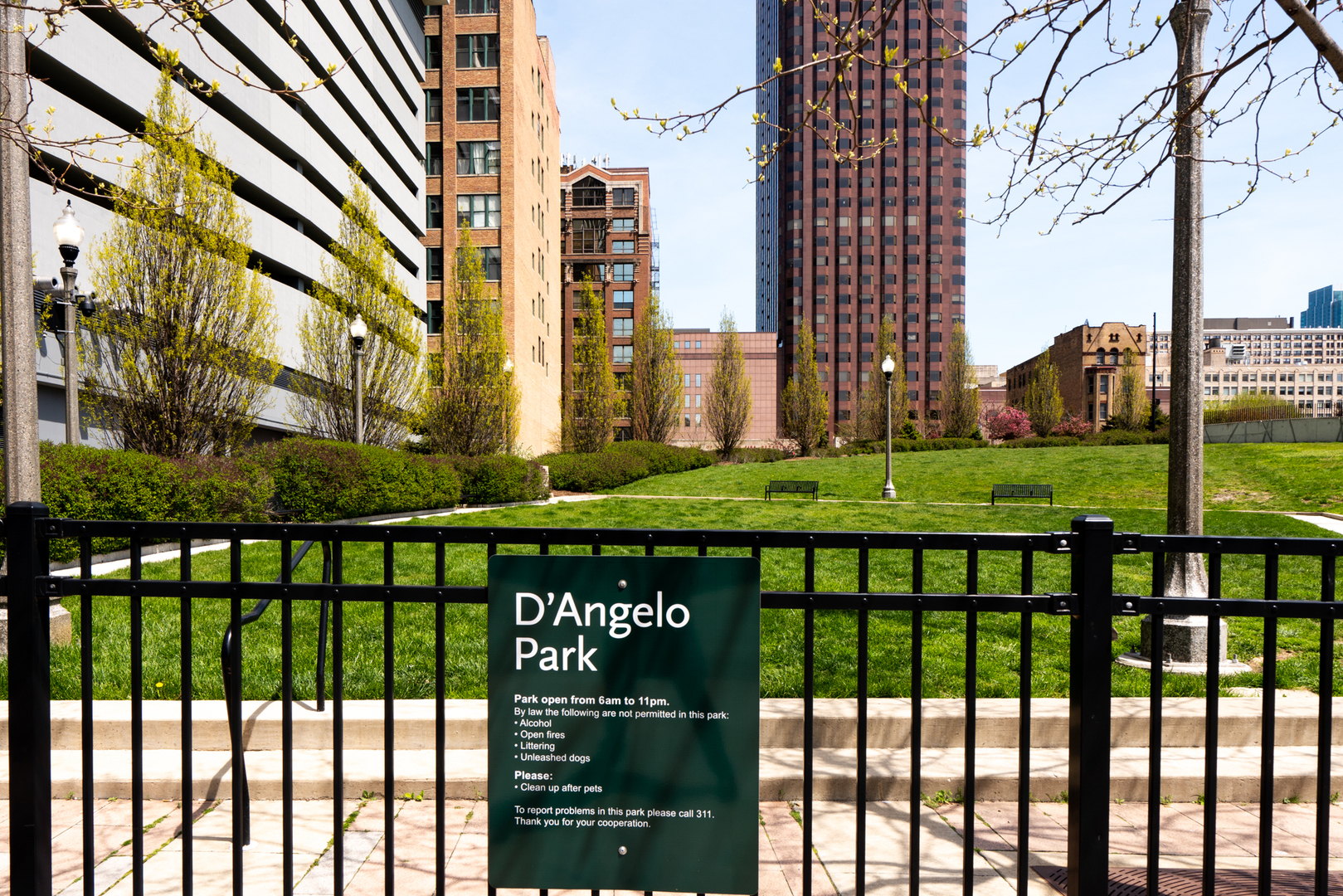 235 West Van Buren Street, Unit 3011 Chicago, IL 60607 - Photo 5 of 30 a view of a street sign and a big yard