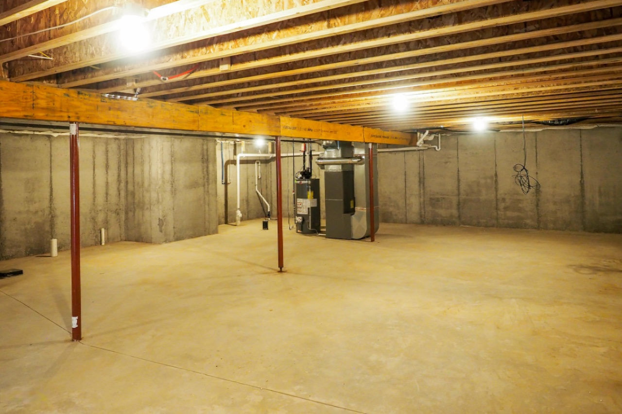 6169 Comiskey Road Stevensville, MI 49127 - Photo 54 of 54 Large basement